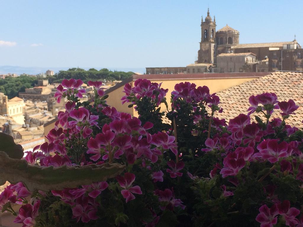 Il Piccolo Attico Bed and Breakfast Caltagirone Εξωτερικό φωτογραφία